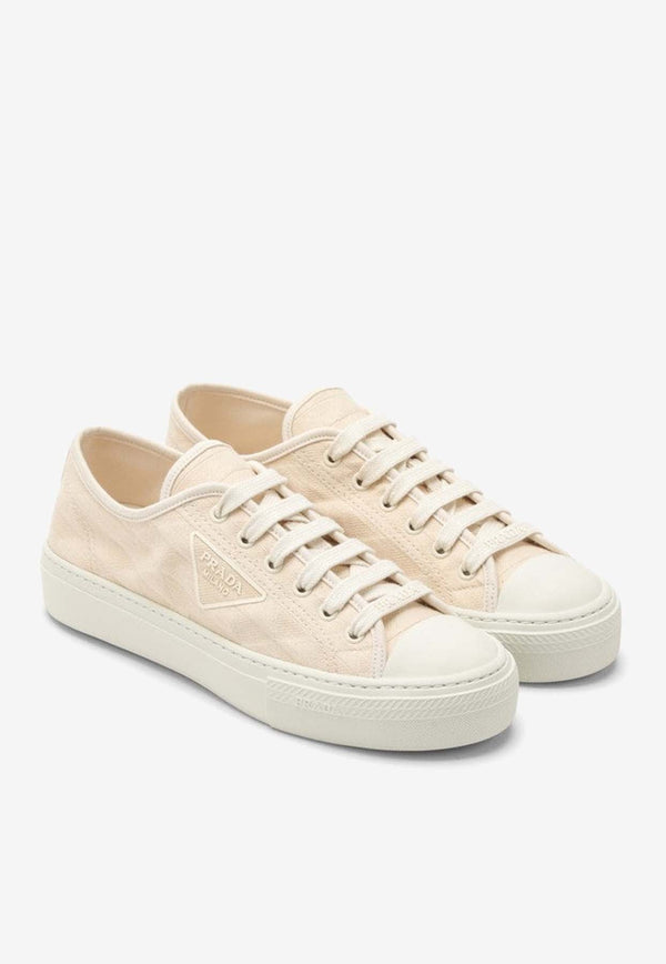 Triangle Logo Low-Top Sneakers